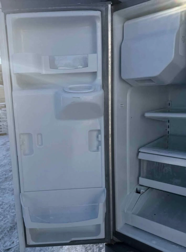 Whirlpool French Door Refrigerator – Stainless Steel - Image 4