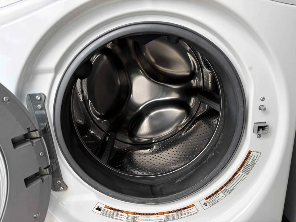 Whirlpool Washer + Electric Dryer Set — Clean & Ready - Image 4