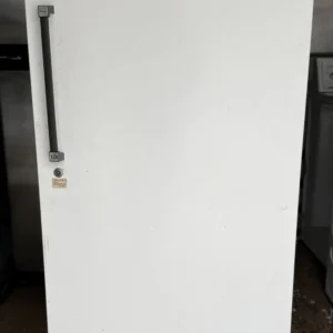 Kenmore Upright Freezer with Locking Door – Heavy-Duty Coldspot Model