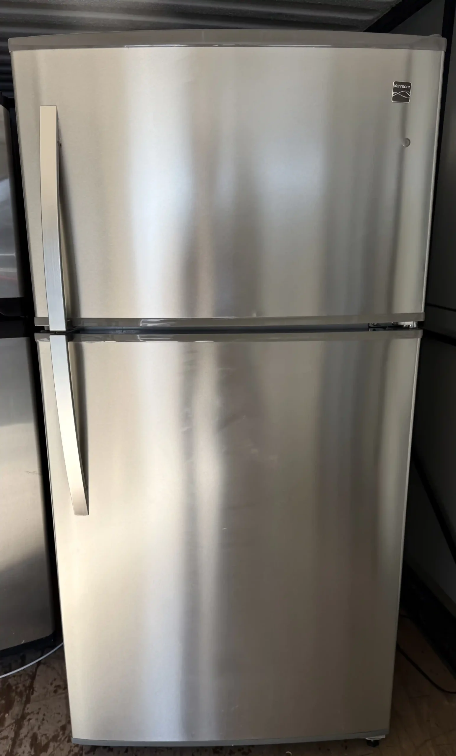 Kenmore Top-Freezer Refrigerator – Stainless-Look Finish – Clean & Tested