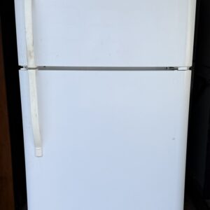 Reliable Kenmore top-freezer refrigerator, fully tested and working.