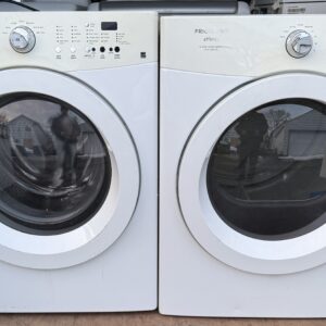 Frigidaire Affinity Front-Load Washer and Gas Dryer Set in White