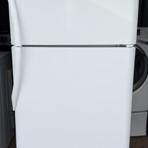 Frigidaire 20.5 Cu. Ft. Top-Freezer Refrigerator in White