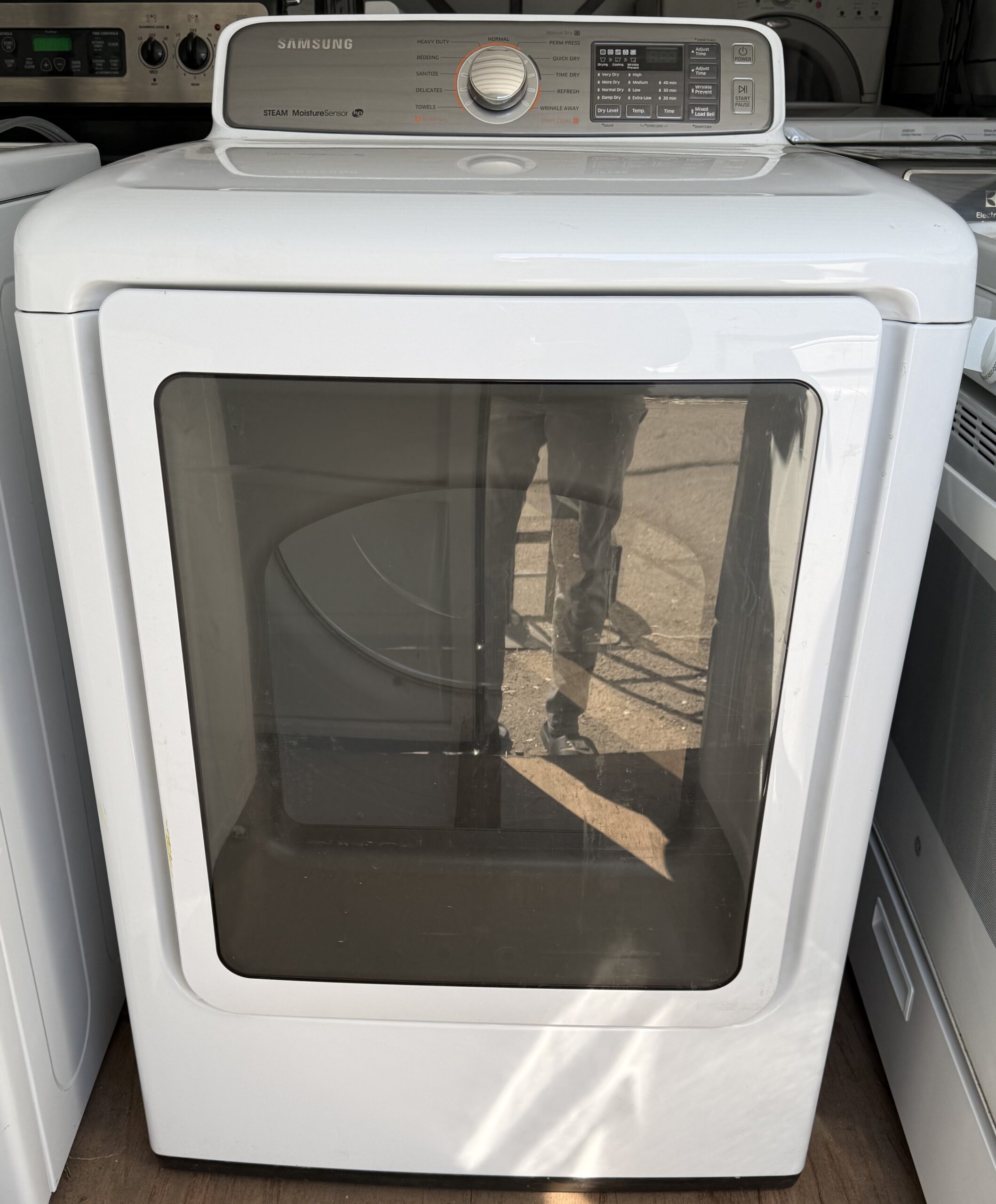 Samsung Steam Moisture Sensor Electric Dryer with Large Glass Door