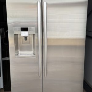 Samsung Counter Depth Side-by-Side Refrigerator Stainless Steel — Front View