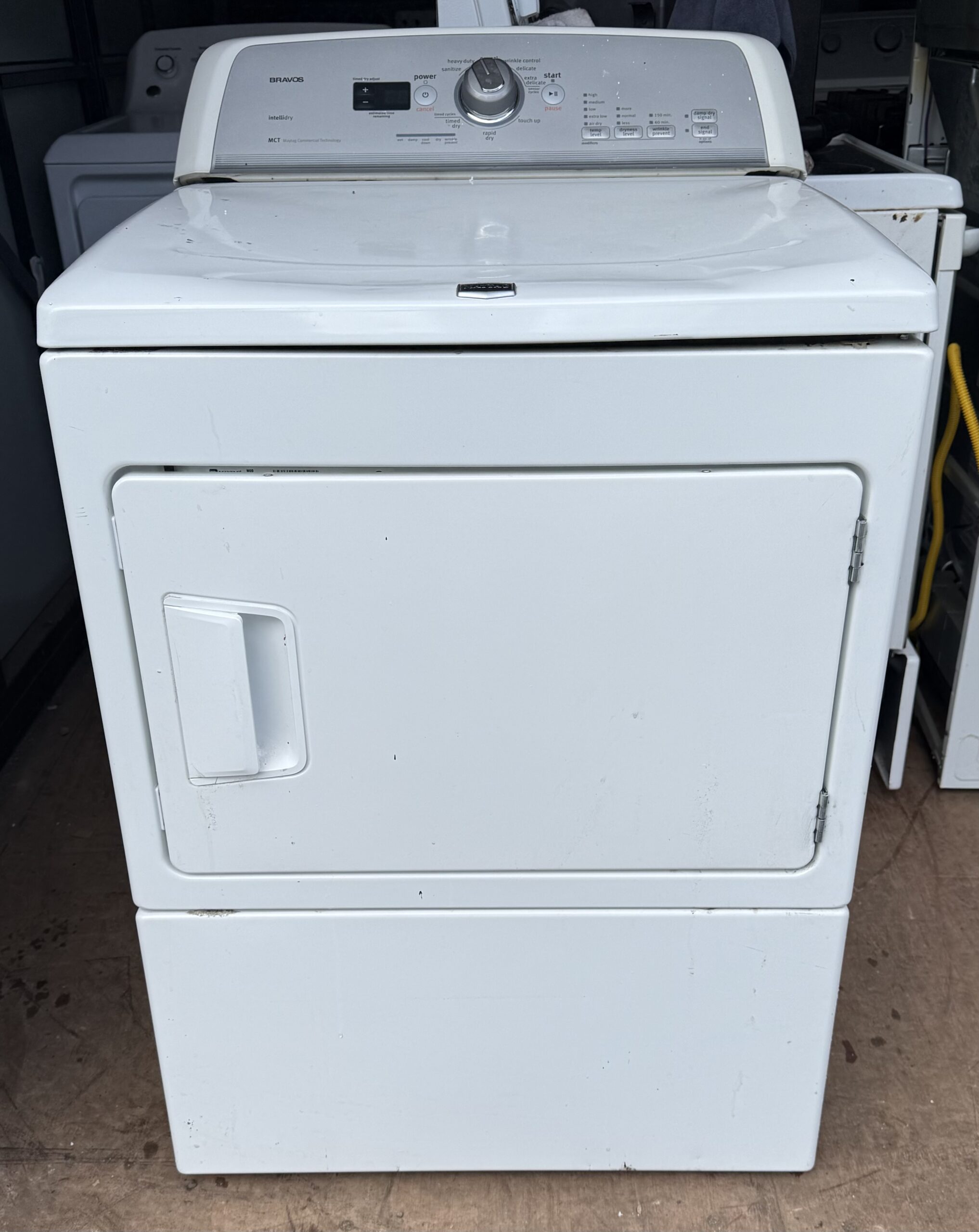 Maytag Electric Dryer 7.4 cu ft White — Front View
