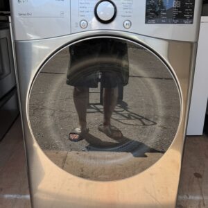 LG Electric Dryer 7.4 cu ft Graphite Steel — Front View