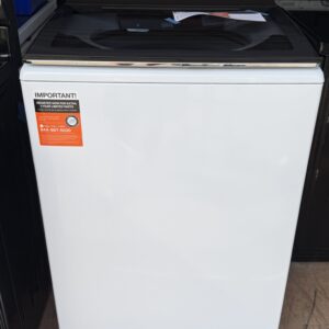 Whirlpool top load washer white — front view