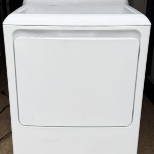 GE 7.2 cu ft Electric Dryer — White