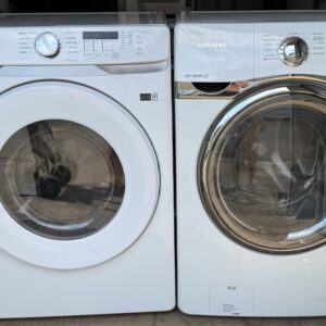 Samsung front-load washer and gas dryer set white — front view