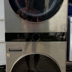 LG WashTower Washer & Electric Dryer — Graphite Steel