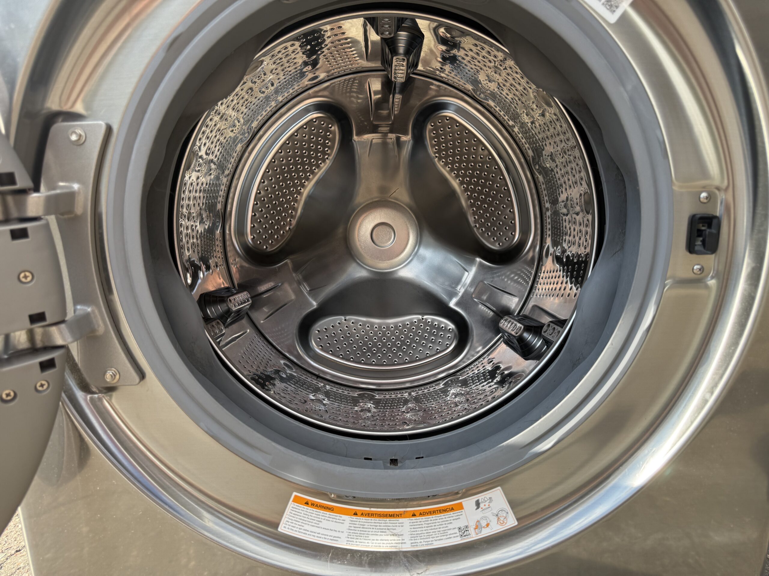 LG WashTower Washer & Electric Dryer — Graphite Steel - Image 3