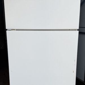 Kenmore top-freezer refrigerator white — front view