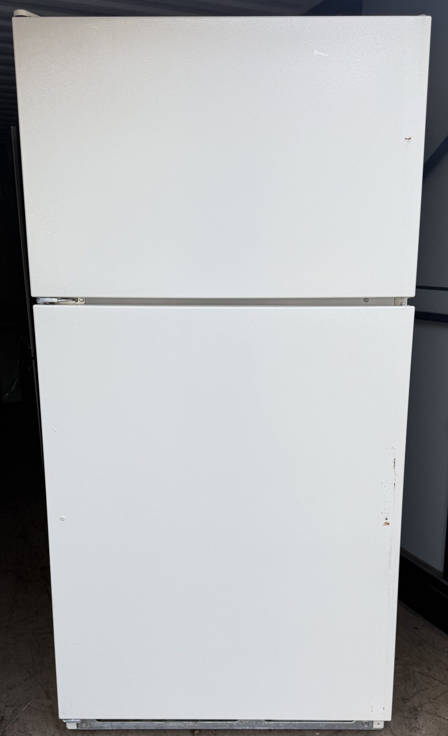 Kenmore top-freezer refrigerator white — front view
