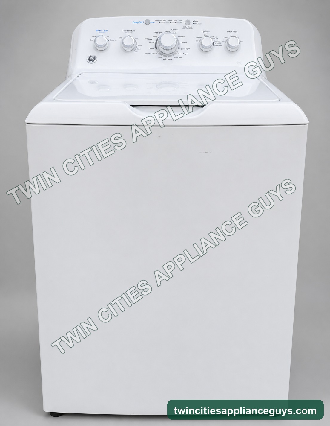 GE 4.5 cu ft top-load washer in white, front view