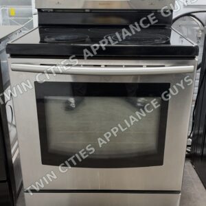 Stainless Samsung freestanding electric range, front view with smoothtop and control panel
